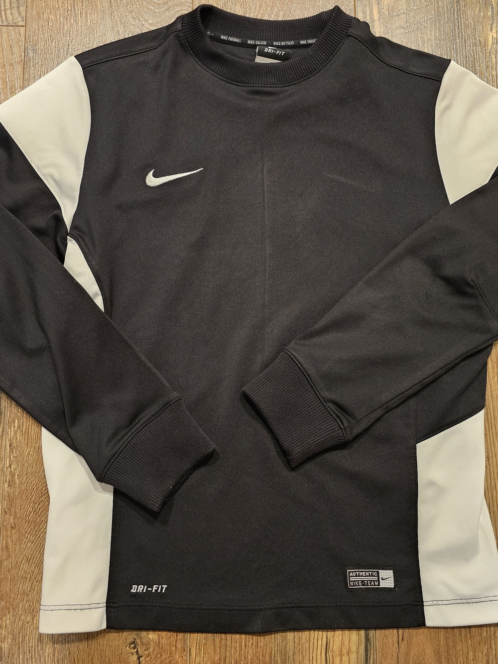 Nike Boy’s Black & White Dri-FIT Soccor Crew Sweatshirt